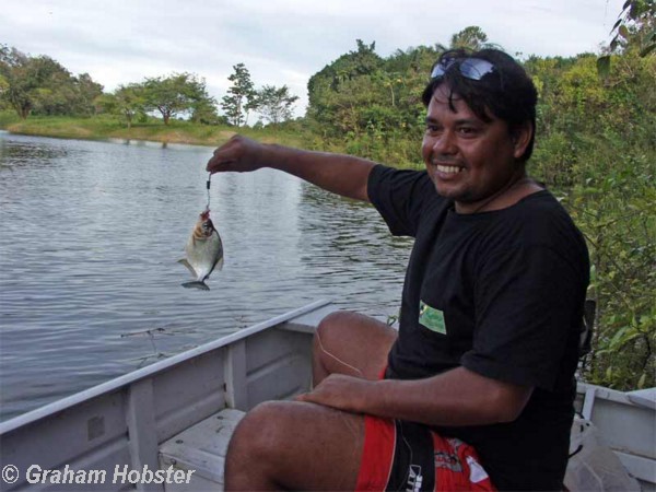 Piranah-Fishing.jpg